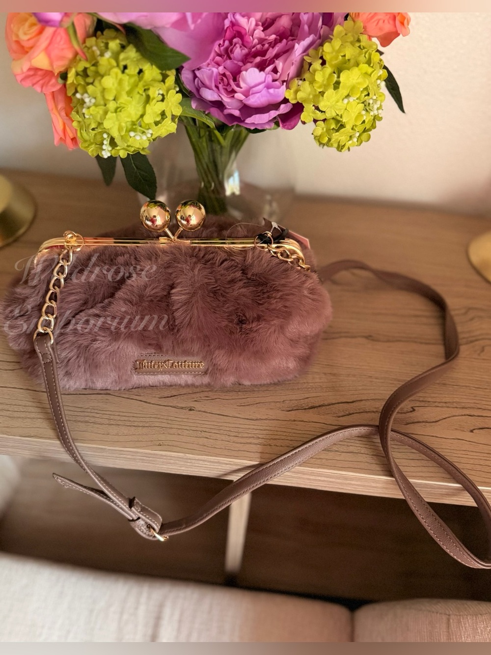 Juicy Couture Keep it classy faux fur brown iced coffee crossbody bag kiss lock